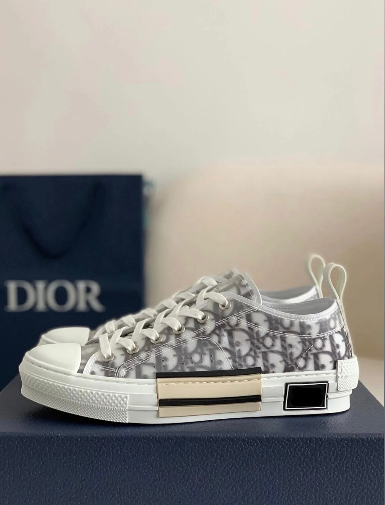 Adore zapatillas bajas