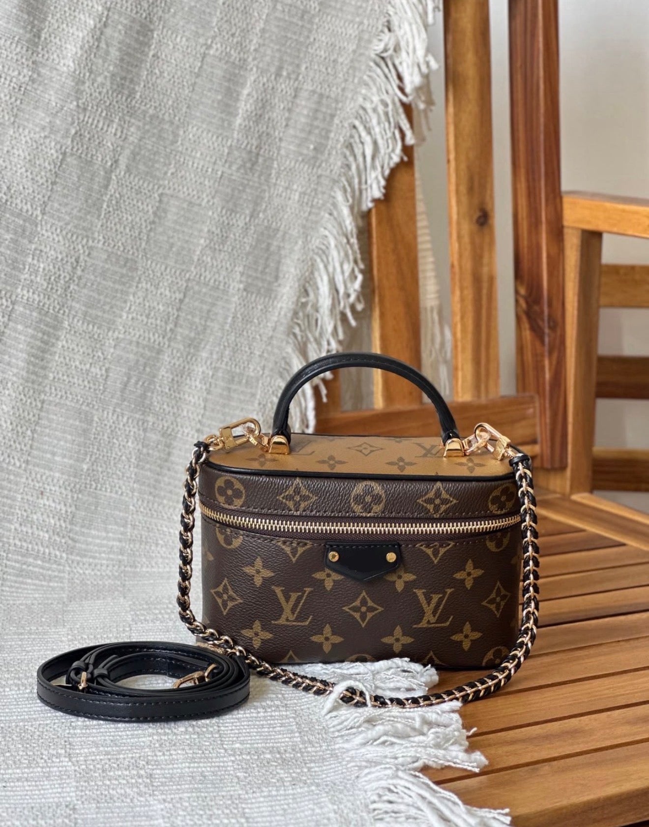 Lv vanity bag