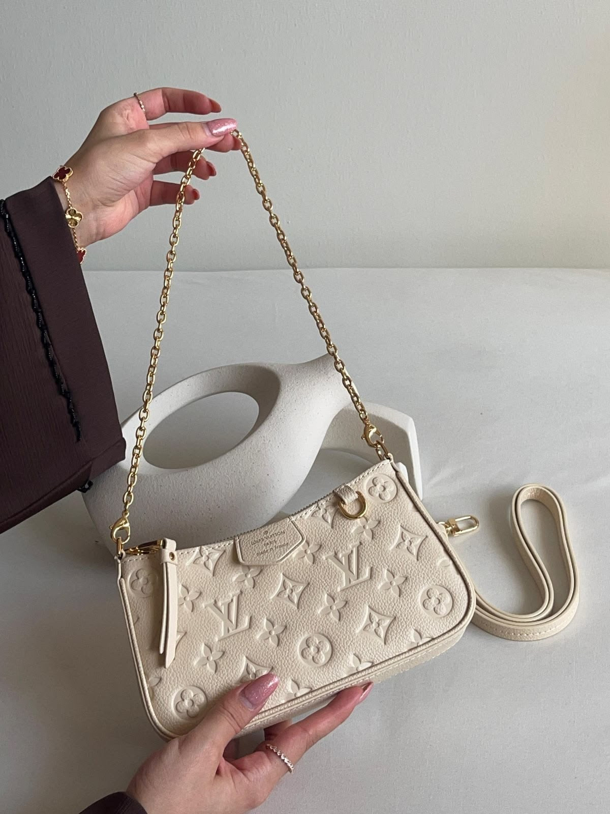 LV bag beige